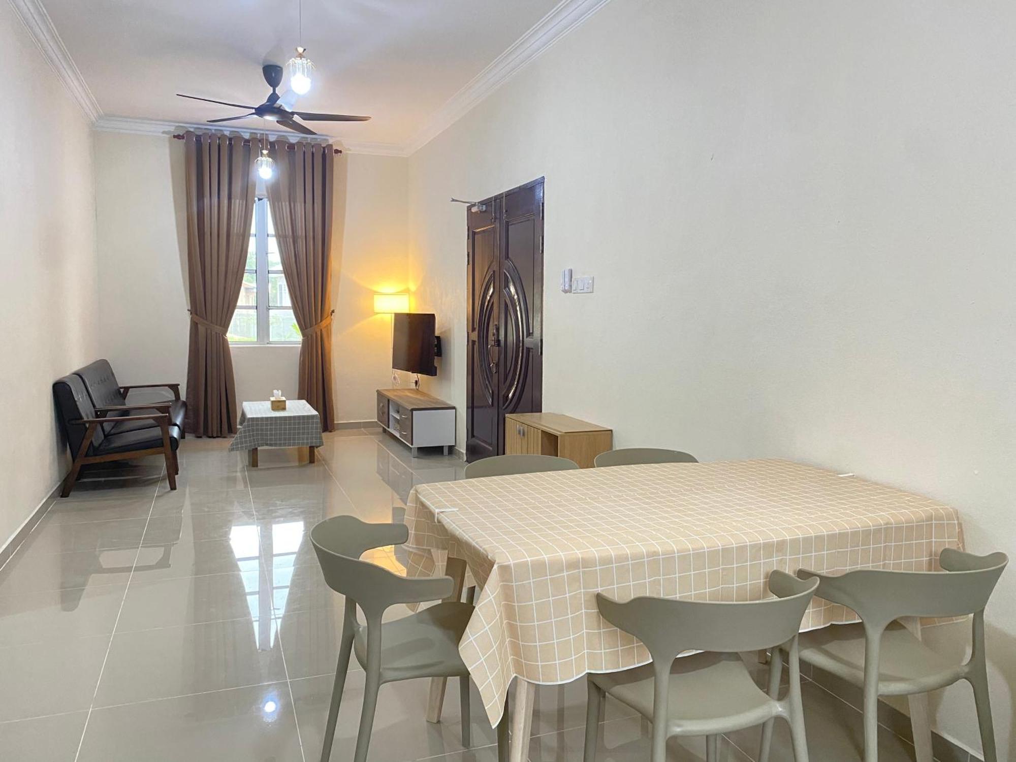 Holiday home Okaasan's House Kampong Ayer Tawar (Terengganu)
